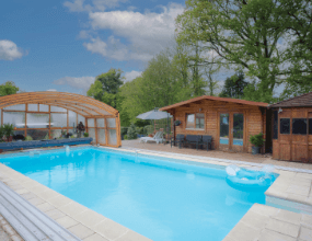 Brittany Spa Holiday Cottage pool