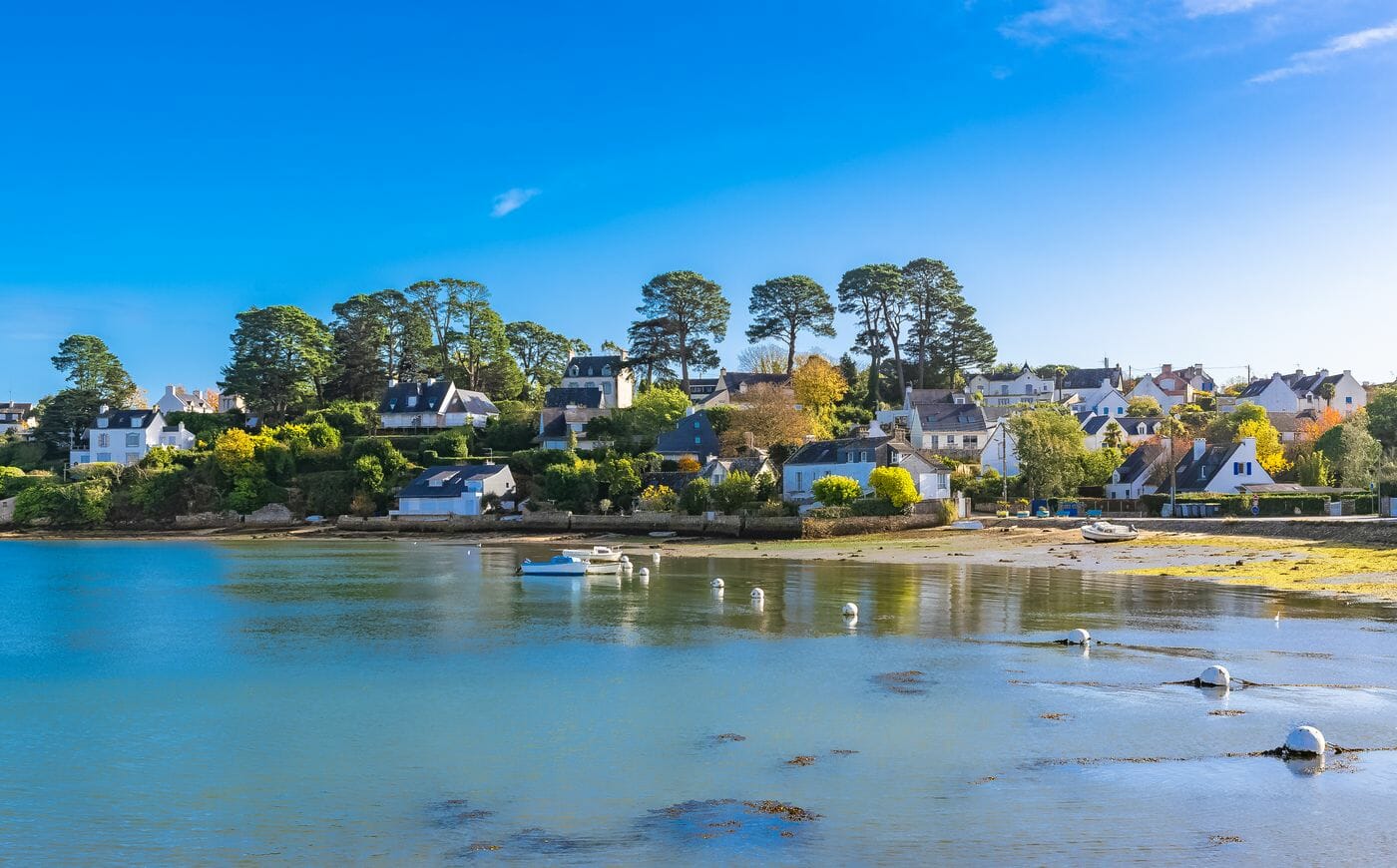 Brittany, Ile aux Moines island in the Morbihan gulf, the typical harbor and village, low tide